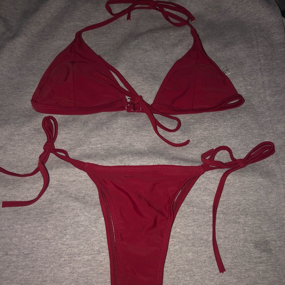 Red bikini set❤️